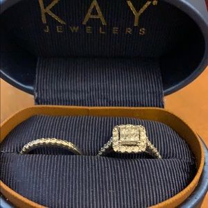 Genuine diamond wedding set